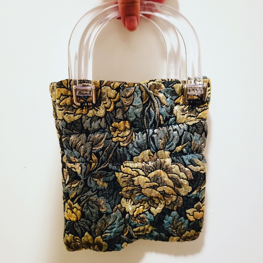 Cute and classy vintage purse with lucite handles